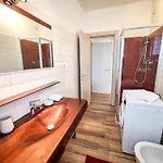 Sestri In Riva - Parcheggio Privato - 4 Minuti In Auto Dal Mare Appartement *