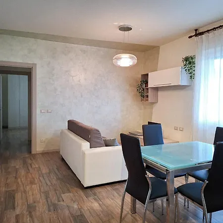 Apartment Sestri In Riva - Parcheggio Privato - 4 Minuti In Auto Dal Mare *